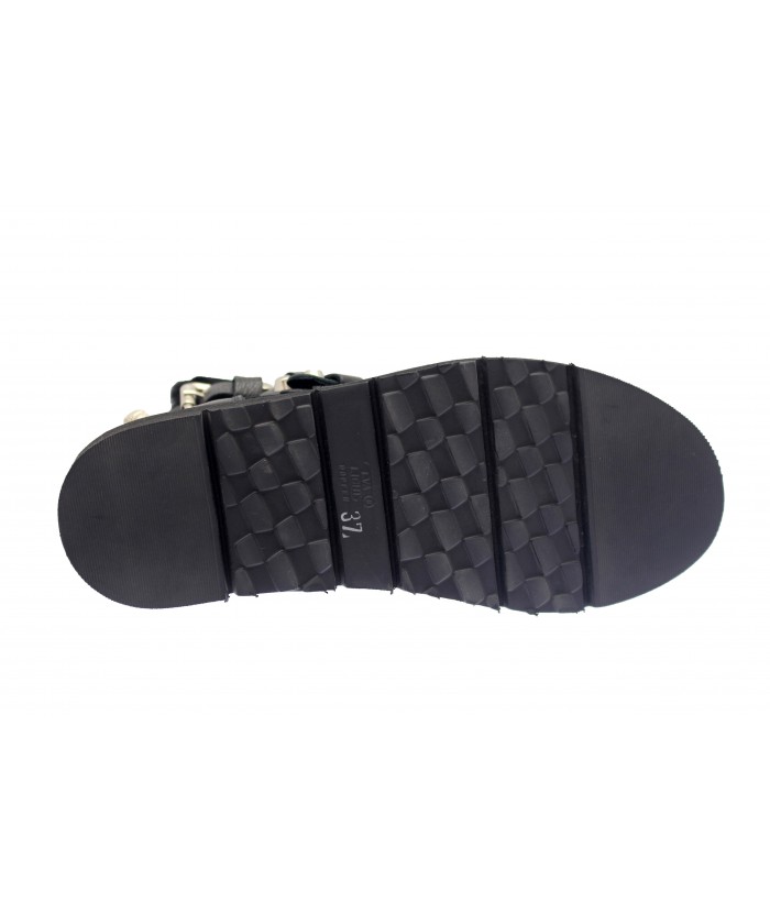 Bottine Slay: Daim Noir Cloutée 