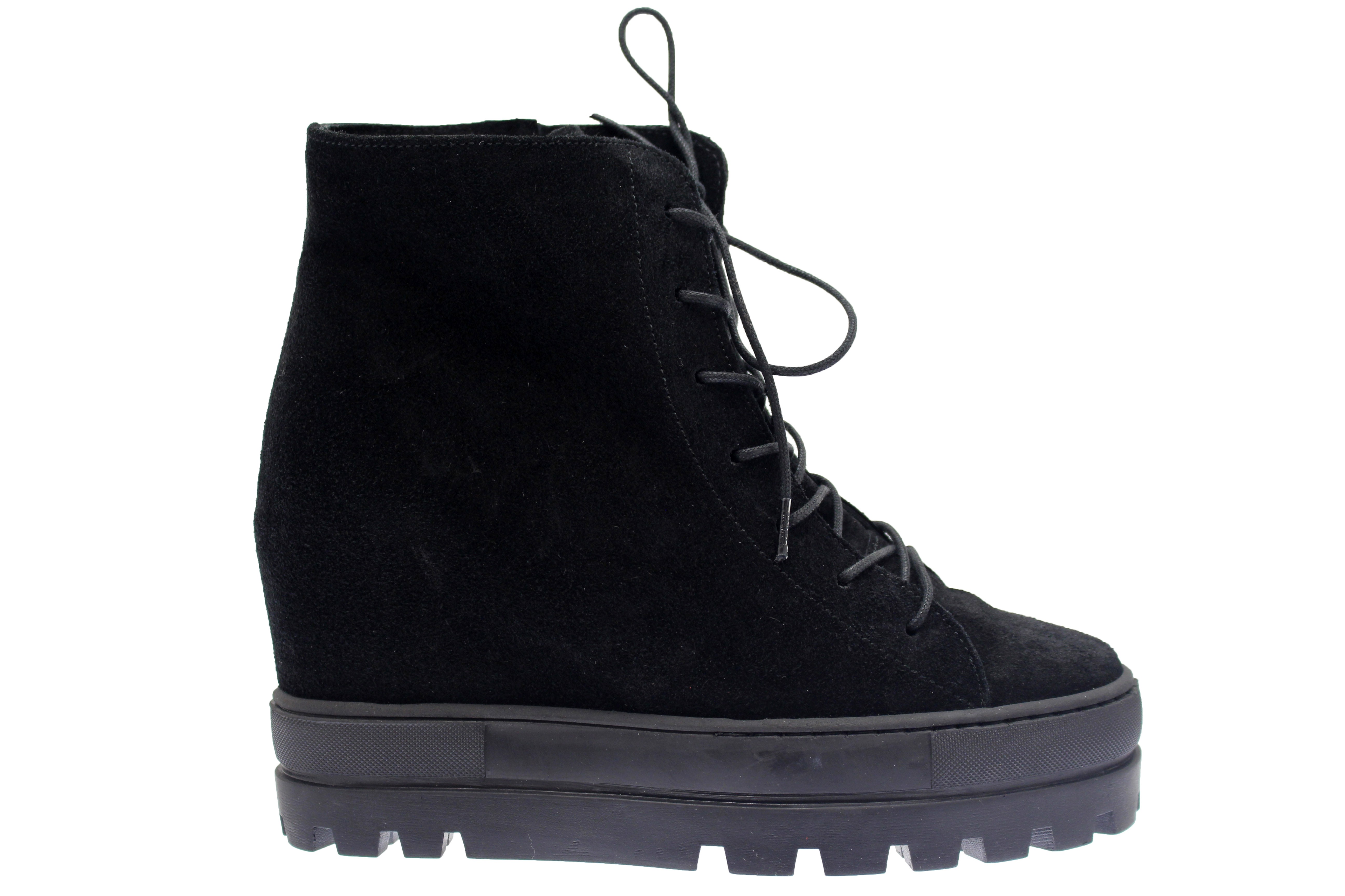 bottines lacets daim