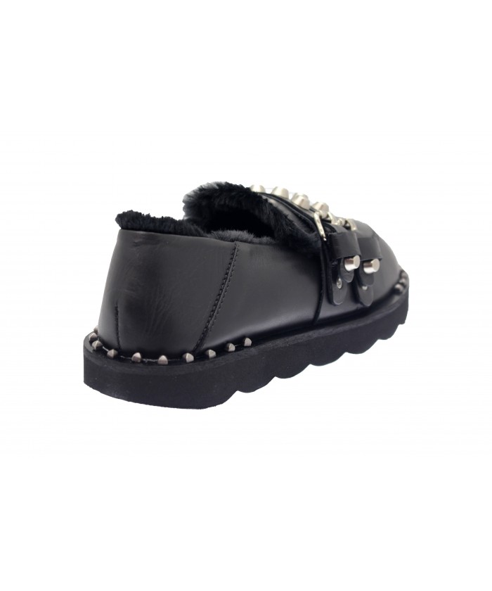 Mocassin Bérénice: Cuir Noir Fourrées à ceinture cloutée