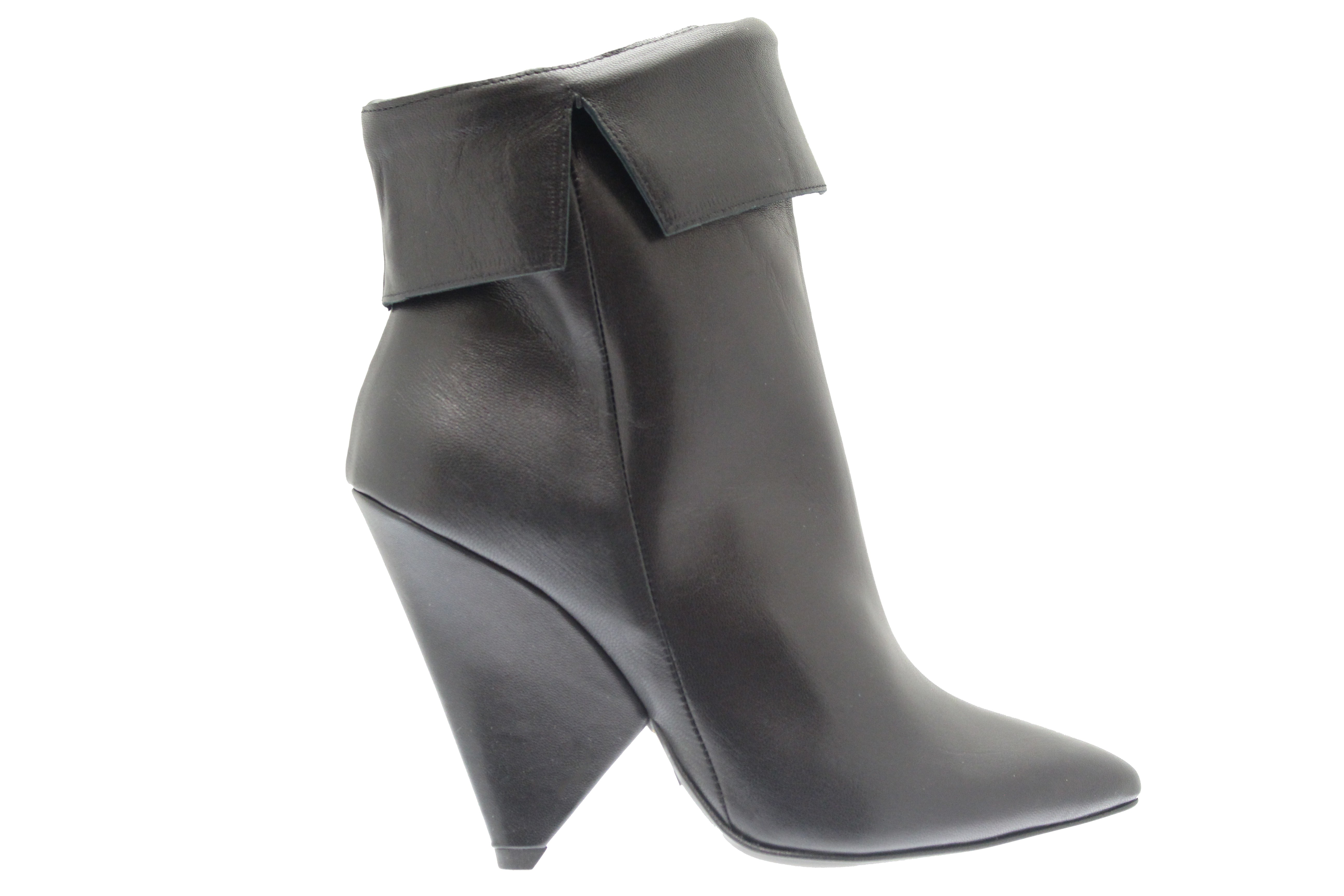 bottine a talon en cuir