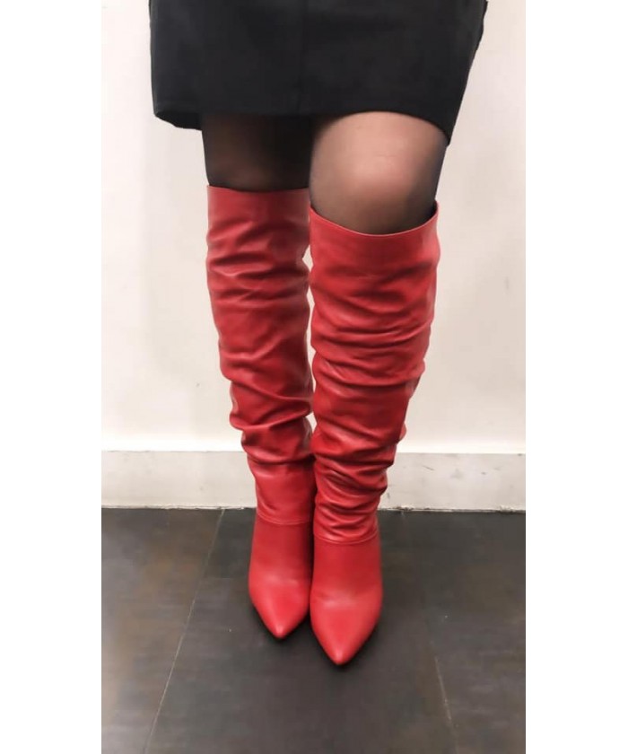 Caro Botte Plissée cuir rouge à talon biseauté