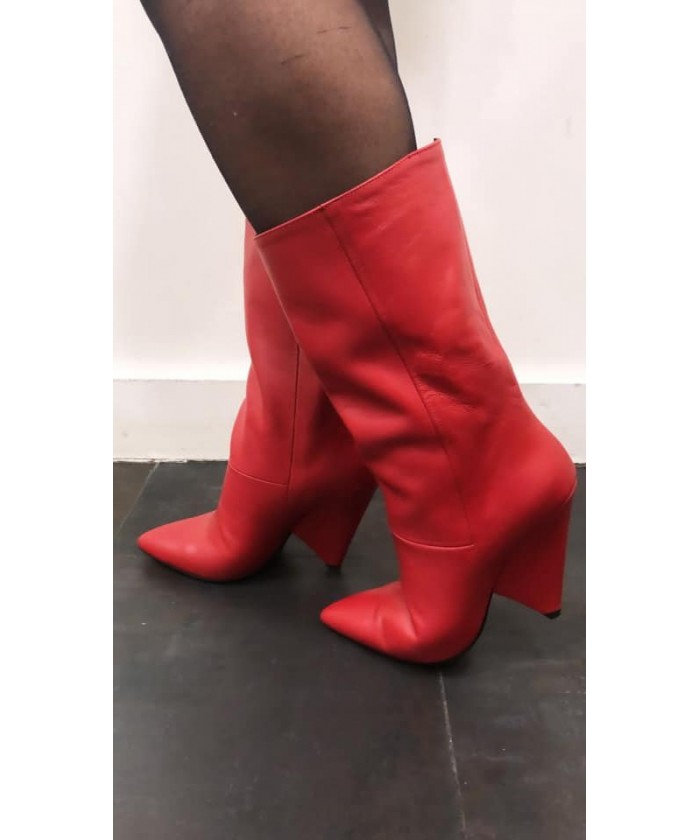 Nora Bottine: Cuir Rouge