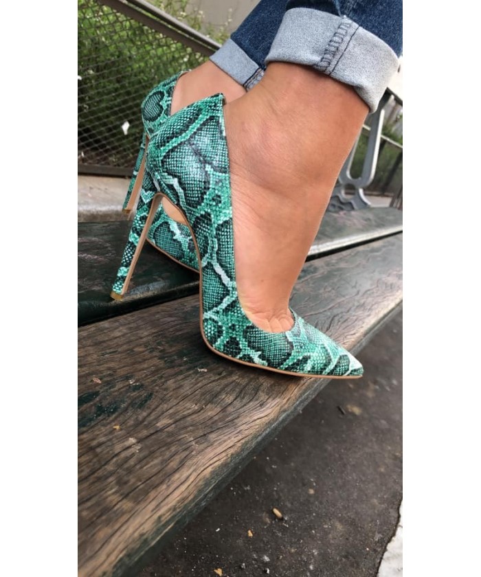 Escarpin Julietta Effet Python Vernis Vert a talon fin