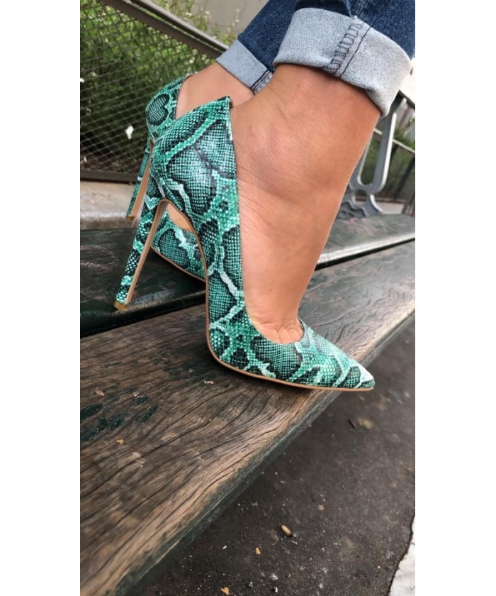 Escarpin Julietta: Effte Python Vernis Vert à talon fin