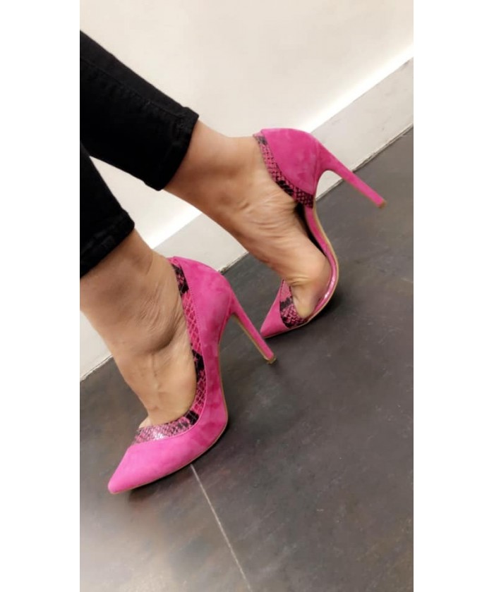 Escarpin Loula: Daim & Cuir Python Fuschia, Plexi à talon haut