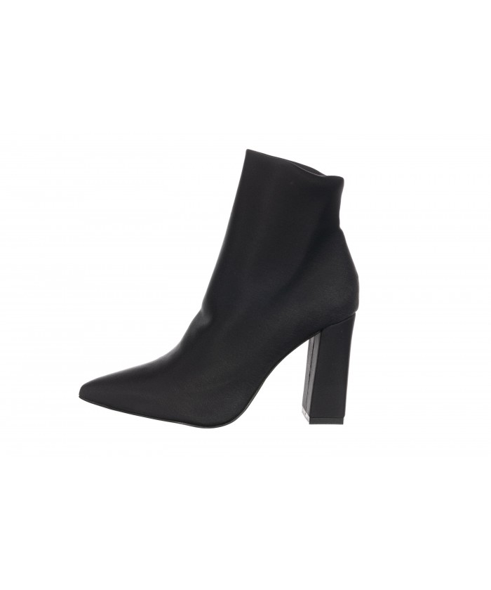 Bottines pointues top talon carré