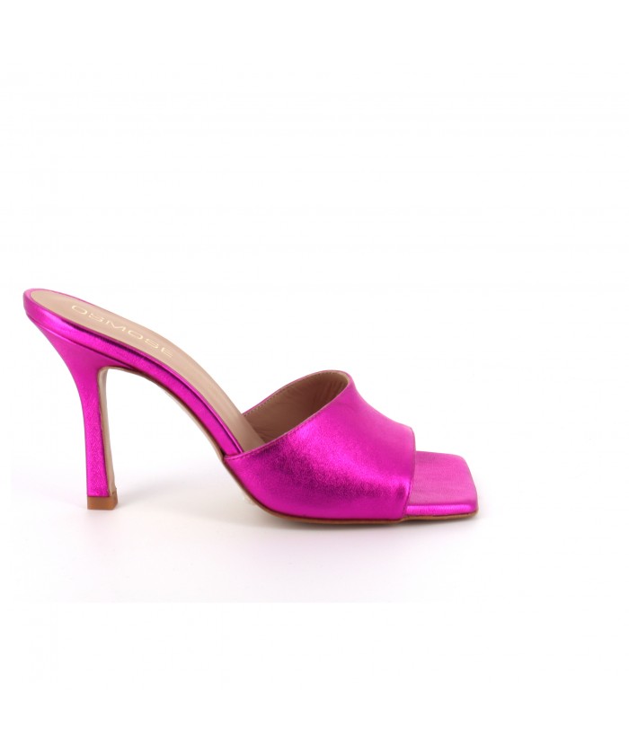 INAS MULE CUIR LAMINE FUCHSIA