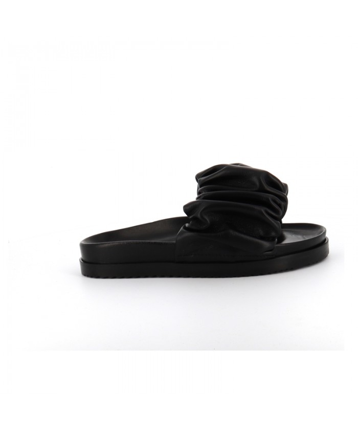 BEA SANDALE CUIR NOIR PLISSEE