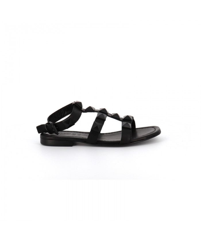 SANDALE NAWEL CUIR NOIR CLOUTE