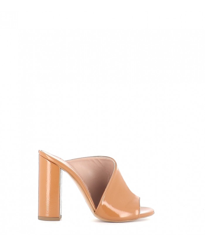 Mule Elisa VERNIS CAMEL à...